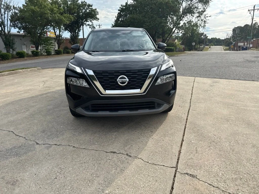 Used 2021 Black Nissan SV image 13