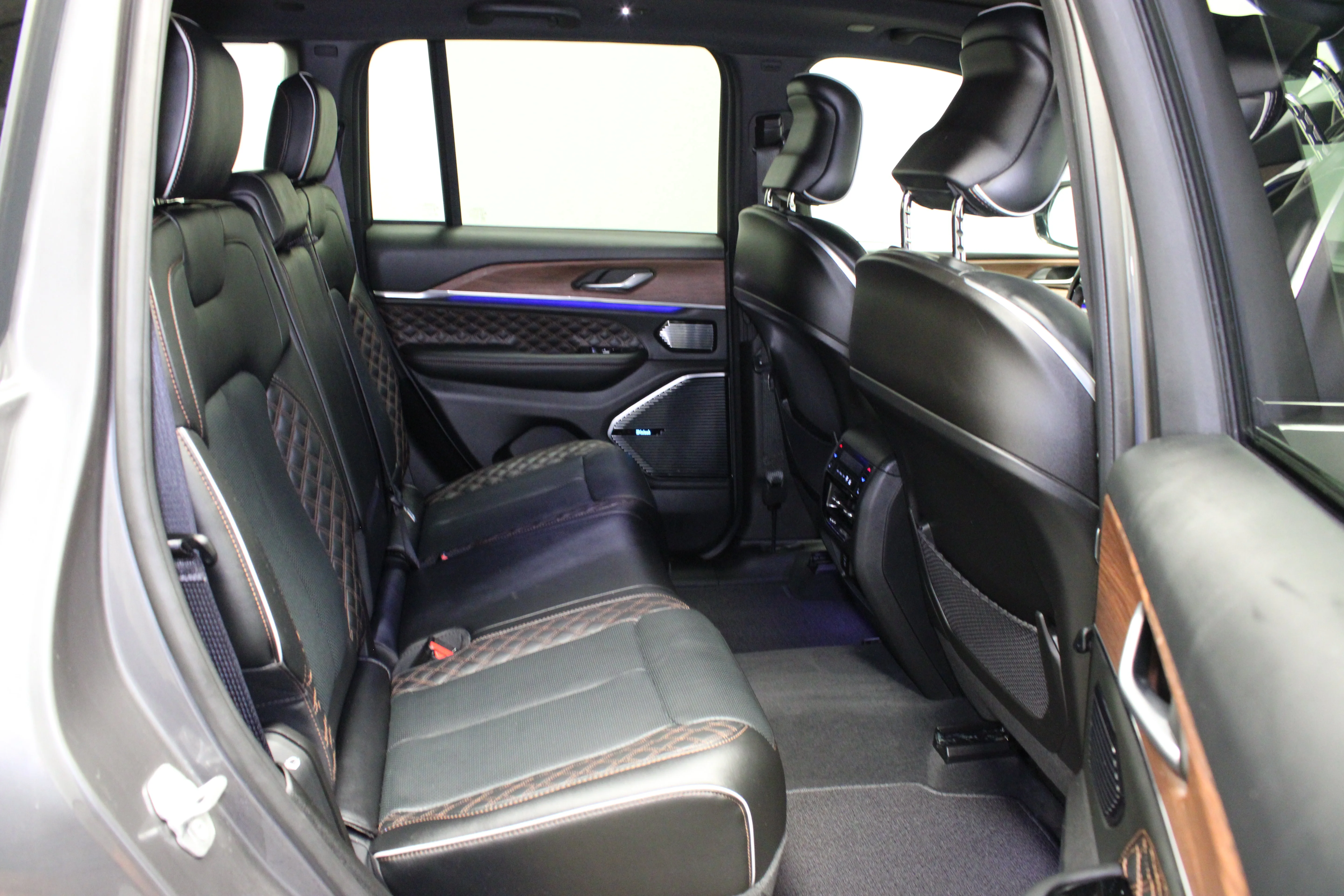 Used 2025 Baltic Gray Metallic Clearcoat Jeep Summit 4xe image 23