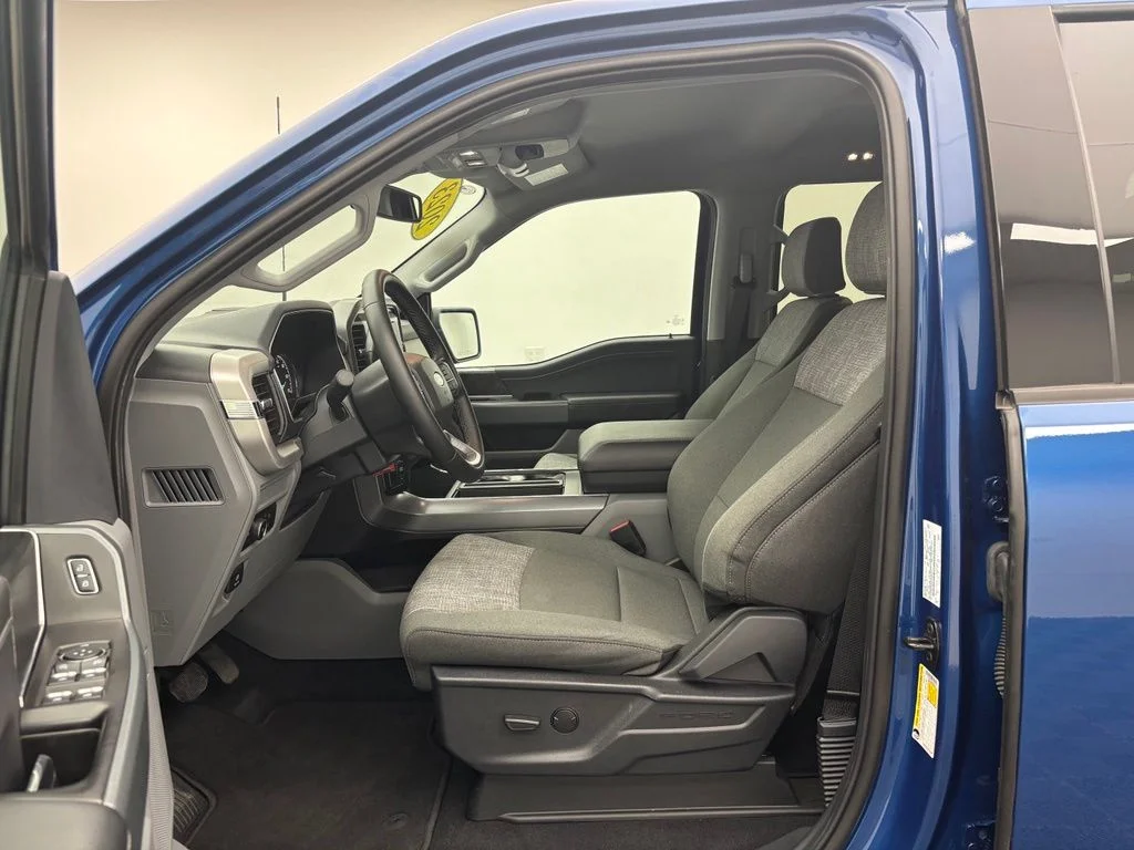Used 2023 Blue Ford XLT image 22