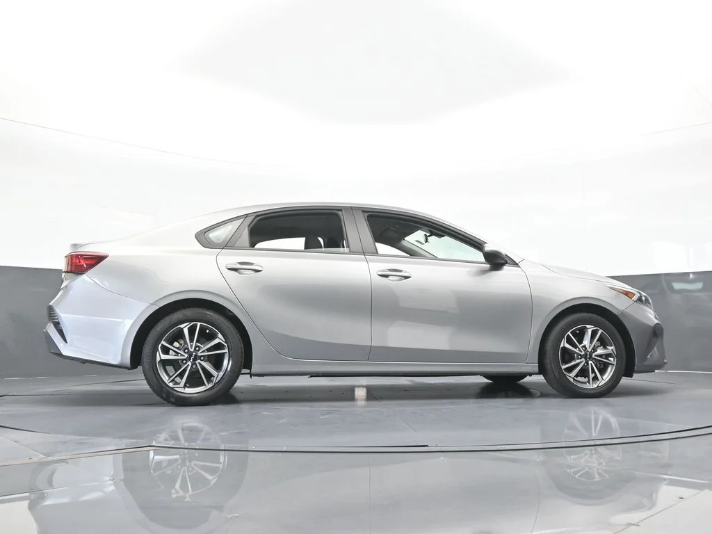 Used 2022 Steel Gray Kia LXS image 53