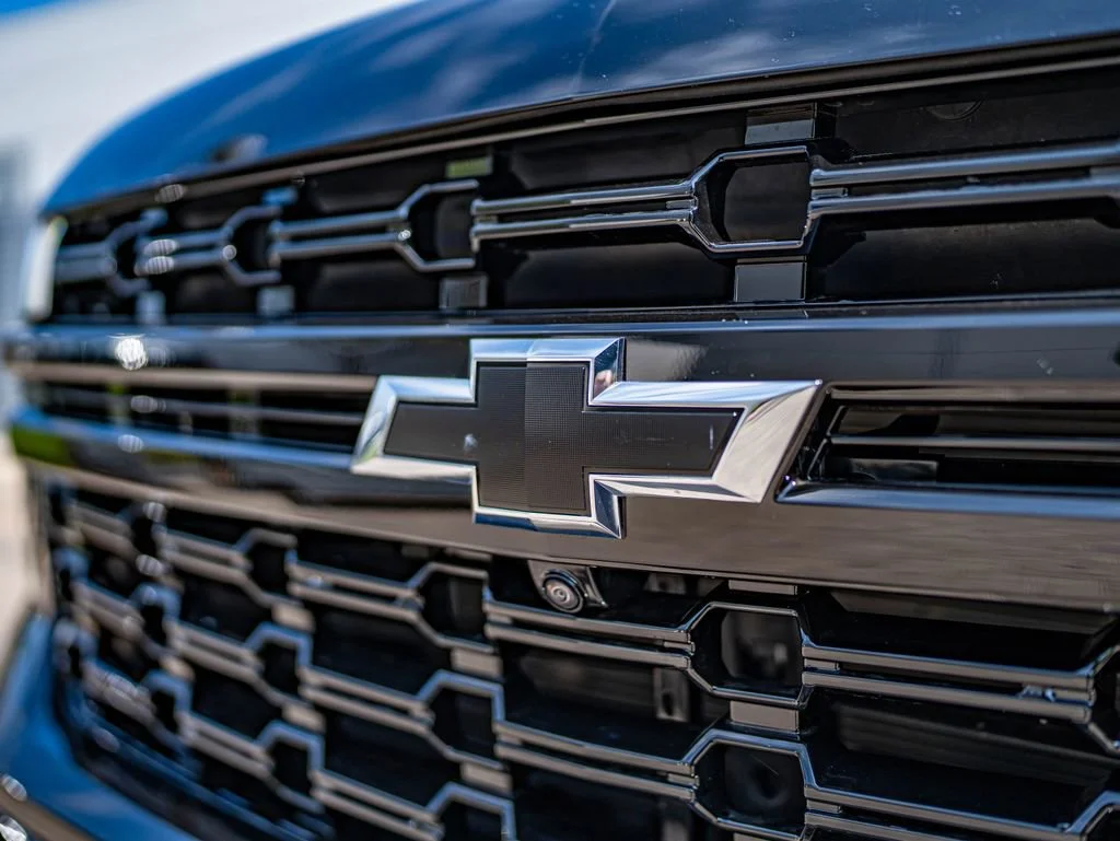 Used 2024 Black Chevrolet Z71 image 13