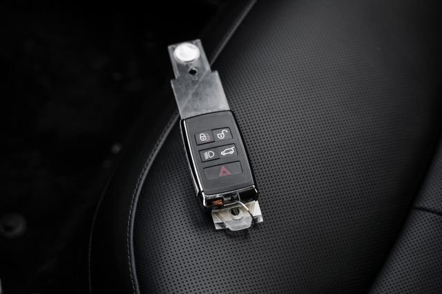 New 2026  Land Rover SE image 73