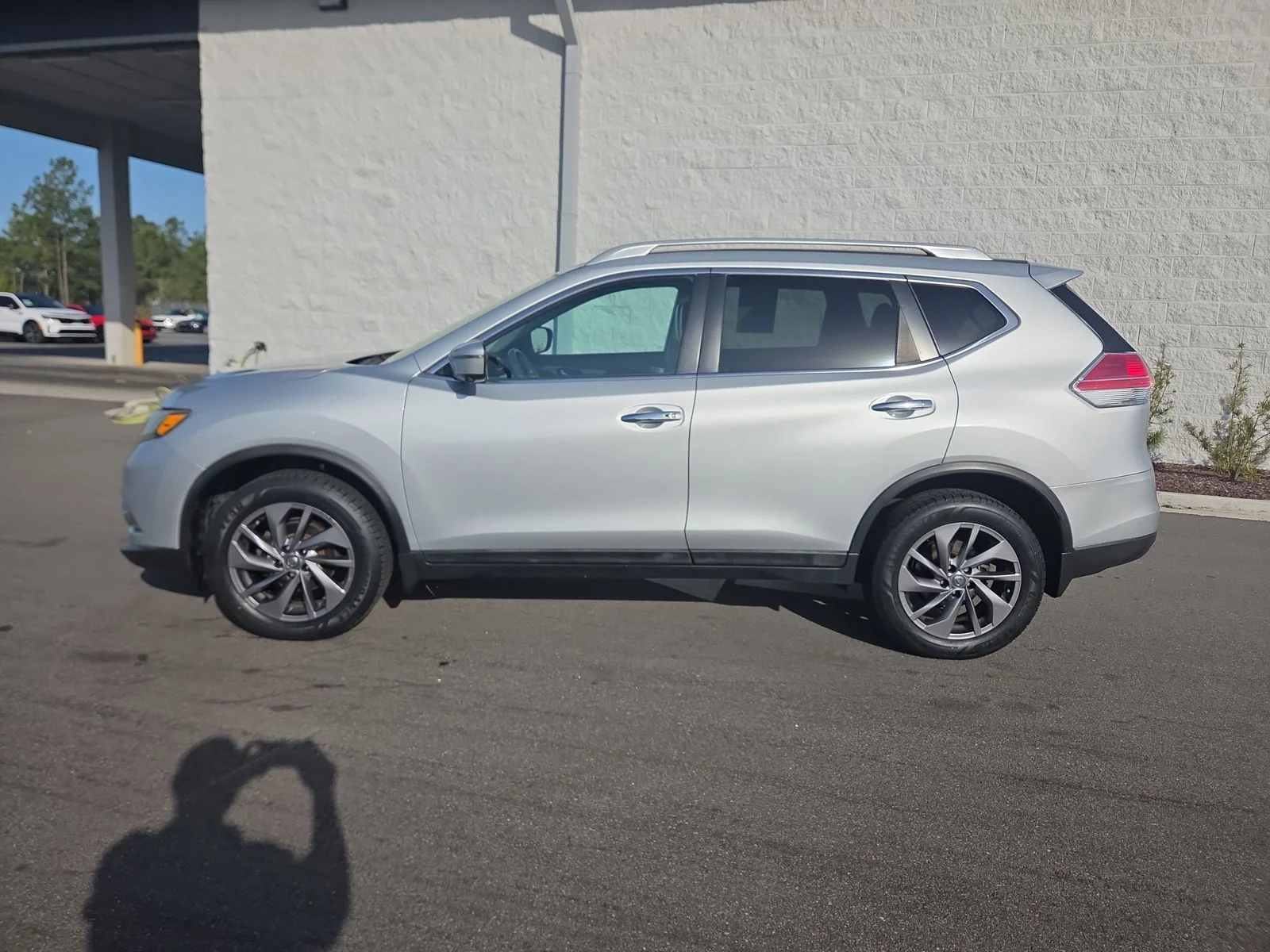 Used 2016 Nissan Rogue SL with VIN 5N1AT2MV5GC859554 for sale in Myrtle Beach, SC