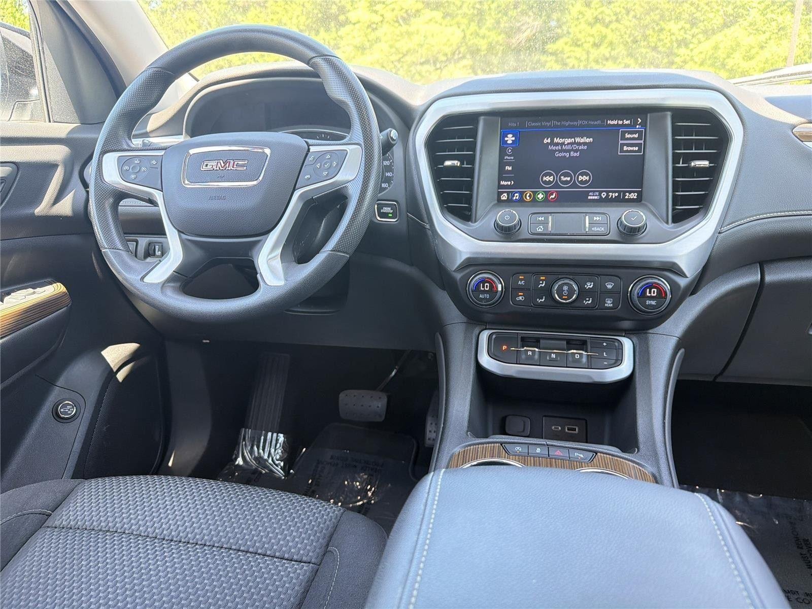 Used 2023 Summit White GMC SLE image 10