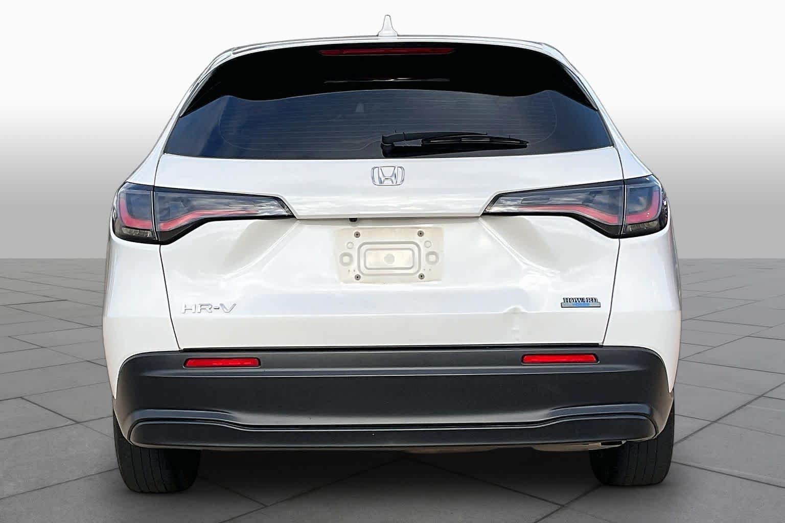 Used 2023 Platinum White Pearl Honda LX image 6