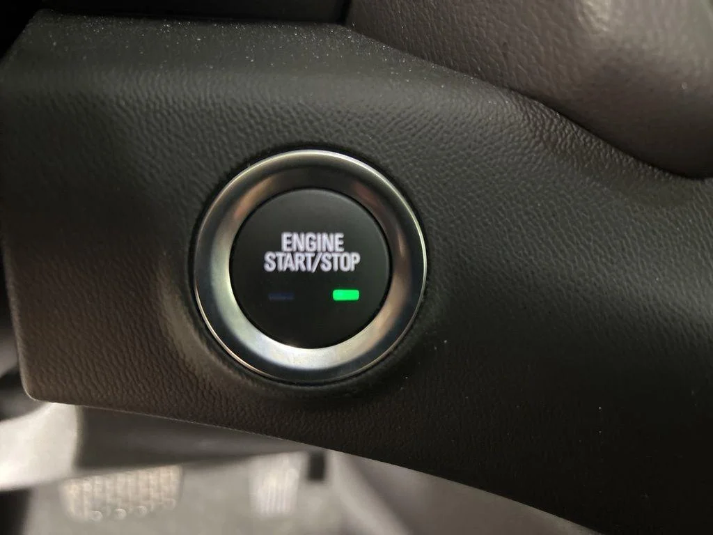 Used 2023 Summit White GMC Denali image 32