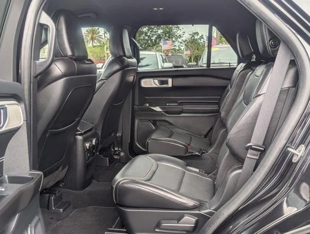 Used 2020 Agate Black Metallic Ford ST image 32