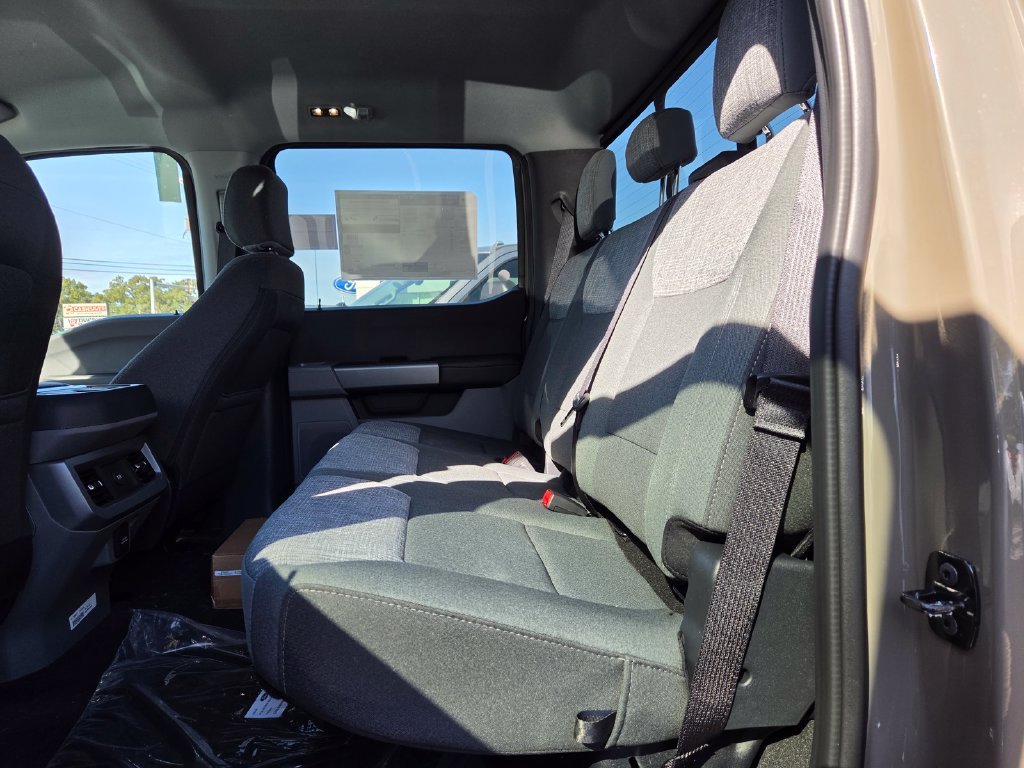 New 2027 Marsh Gray Metallic Ford F-250® XLT image 14