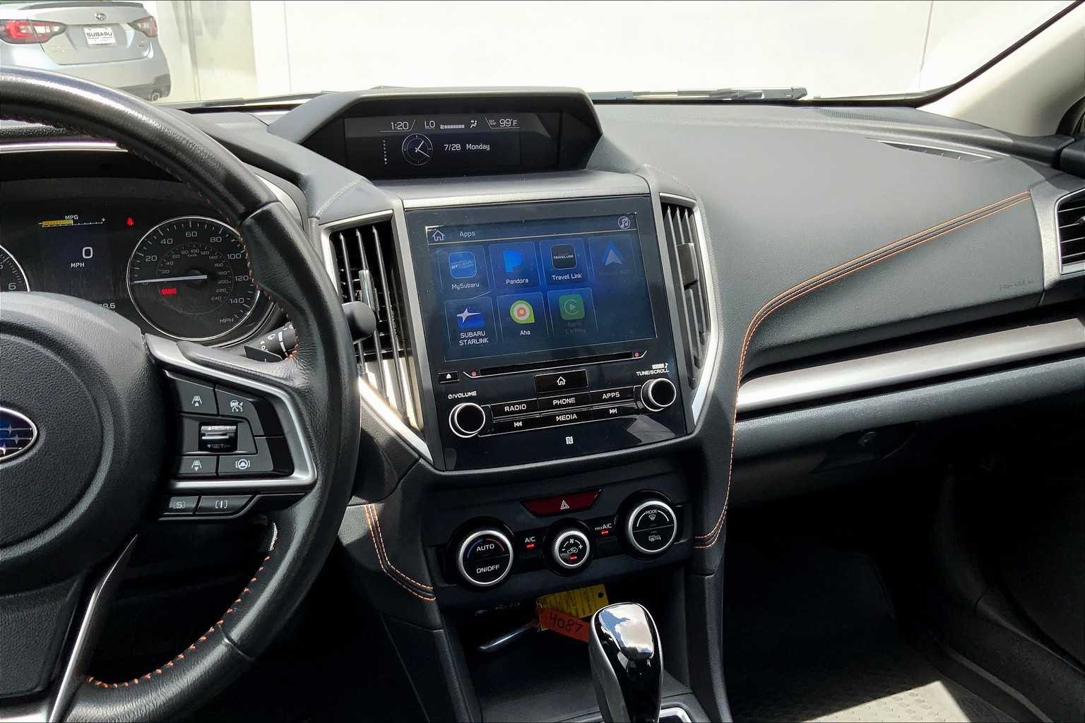Used 2022 Crystal White Pearl Subaru Limited image 7