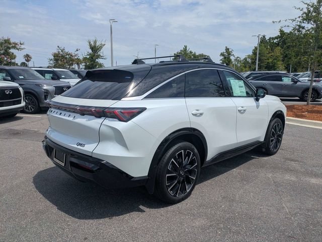 New 2027 2T RAD WHT INFINITI Autograph AWD image 3