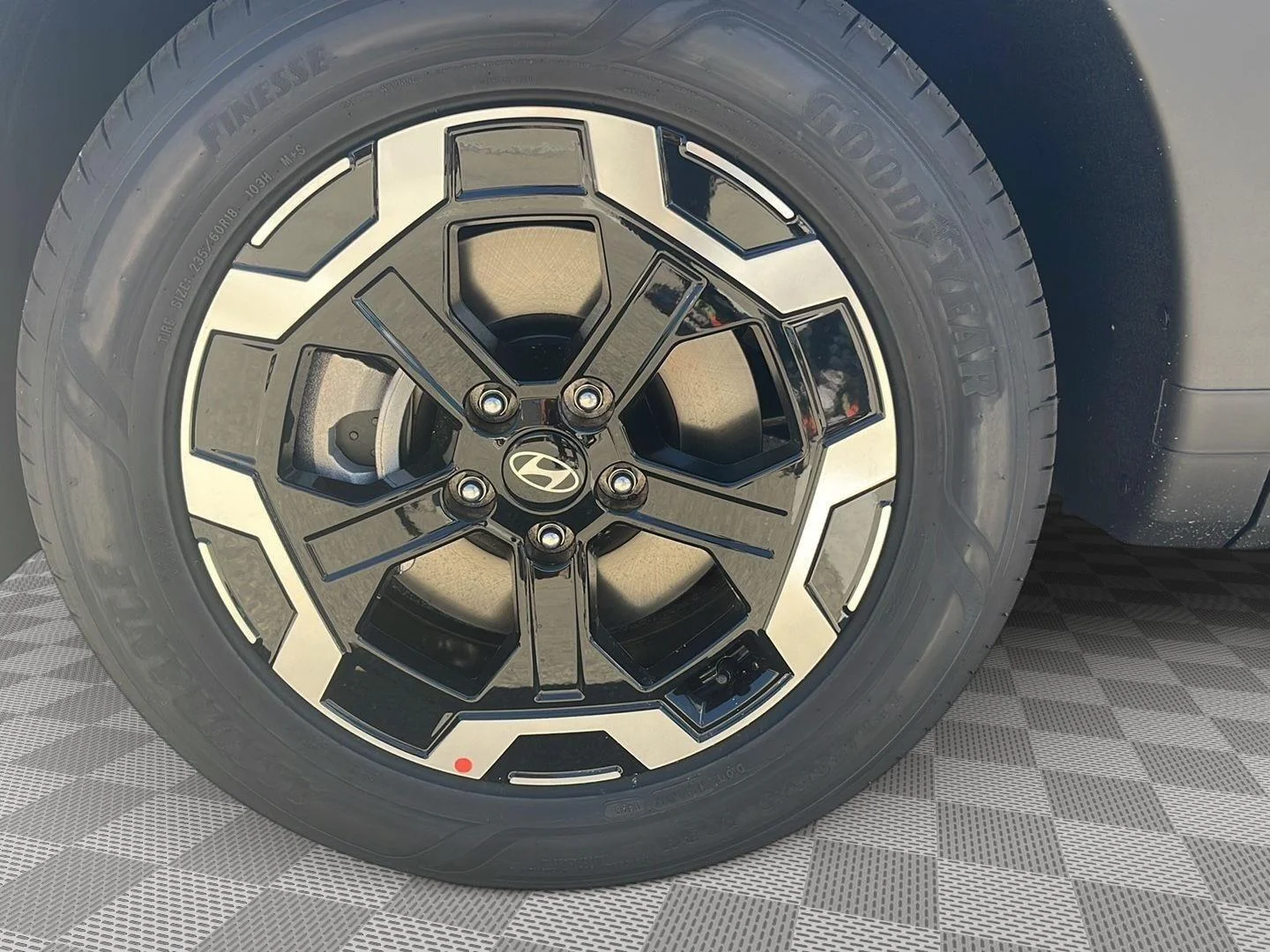 New 2026 Hampton Gray Hyundai SEL image 9