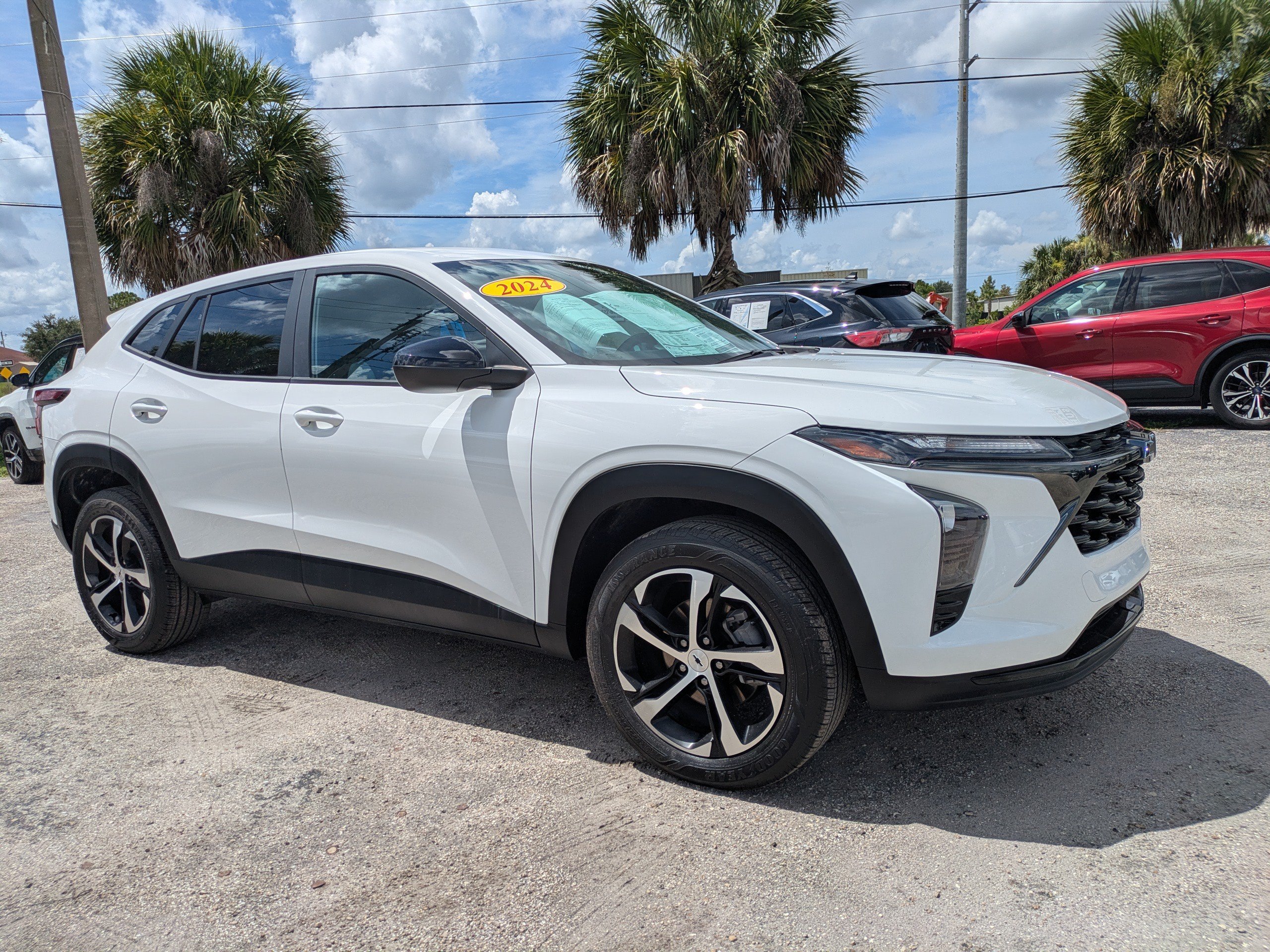Used 2024 Summit White Chevrolet 1RS image 2