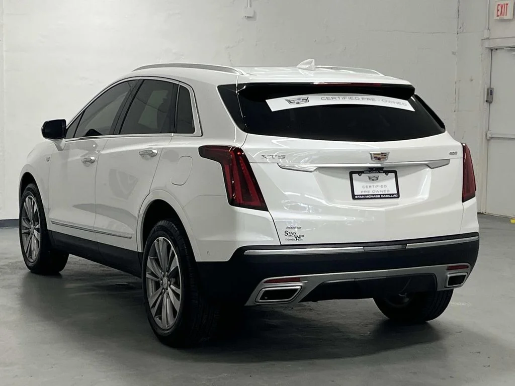 Used 2025 Crystal White Tricoat Cadillac Premium Luxury image 6