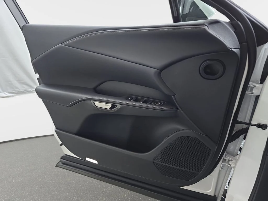 New 2026 Eminent White Pearl Lexus PREMIUM image 25