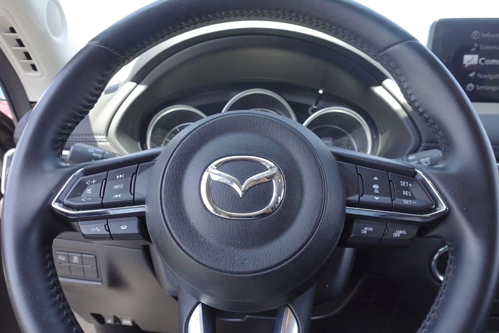 Certified Used 2025 Machine Gray Metallic Mazda 2.5 S Preferred Package image 19