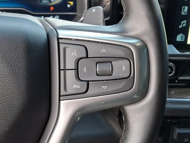 Used 2023 Black Chevrolet RST image 23