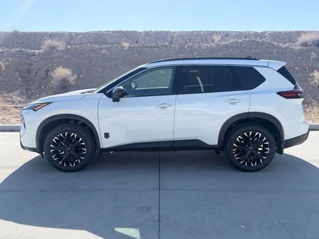 New 2026 Everest White Pearl TriCoat Nissan Dark Armor™ image 5