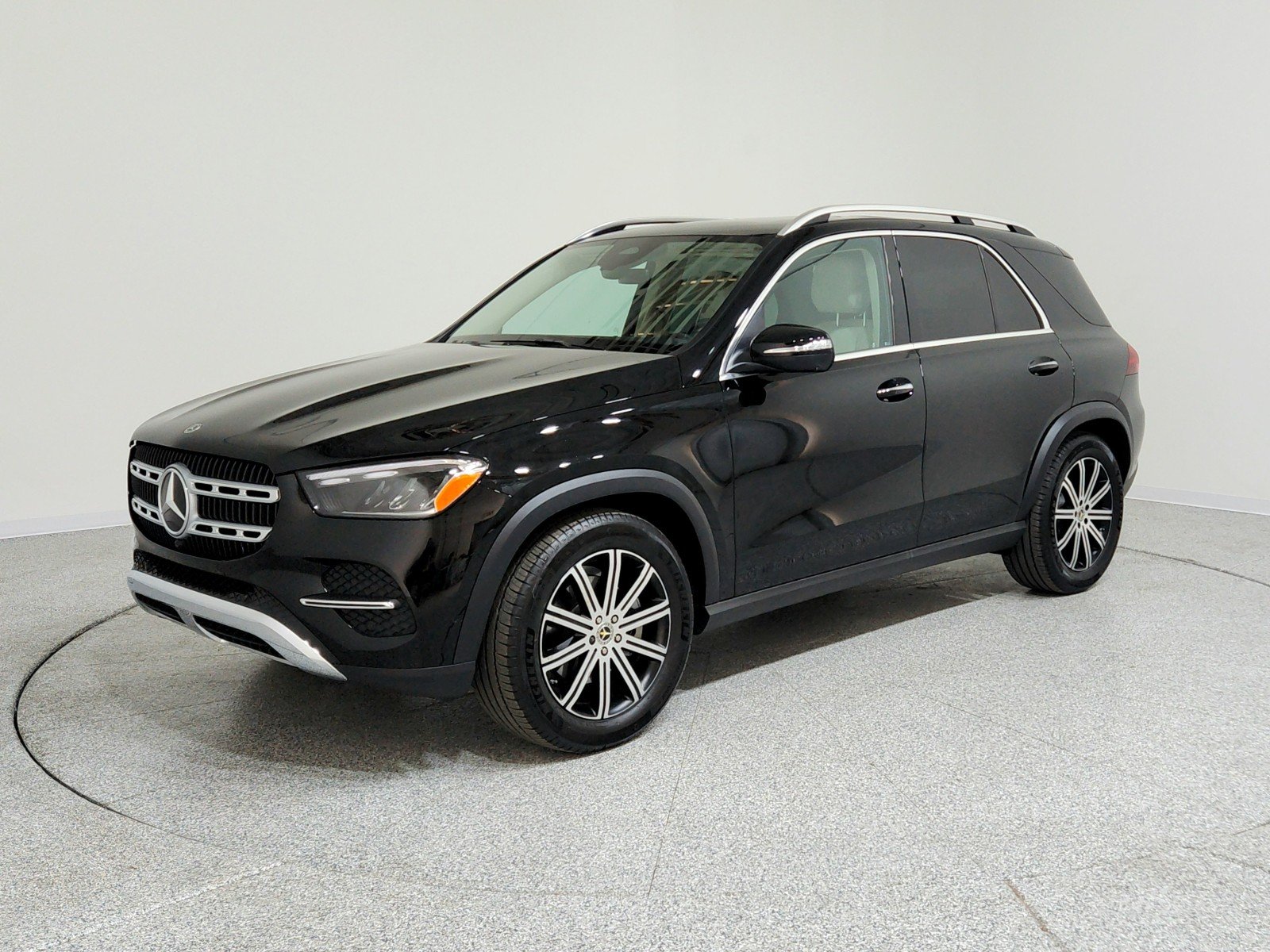 Certified Used 2025 Black Mercedes-Benz GLE 350 image 1