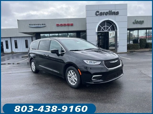 2026 Chrysler Pacifica Select's photo