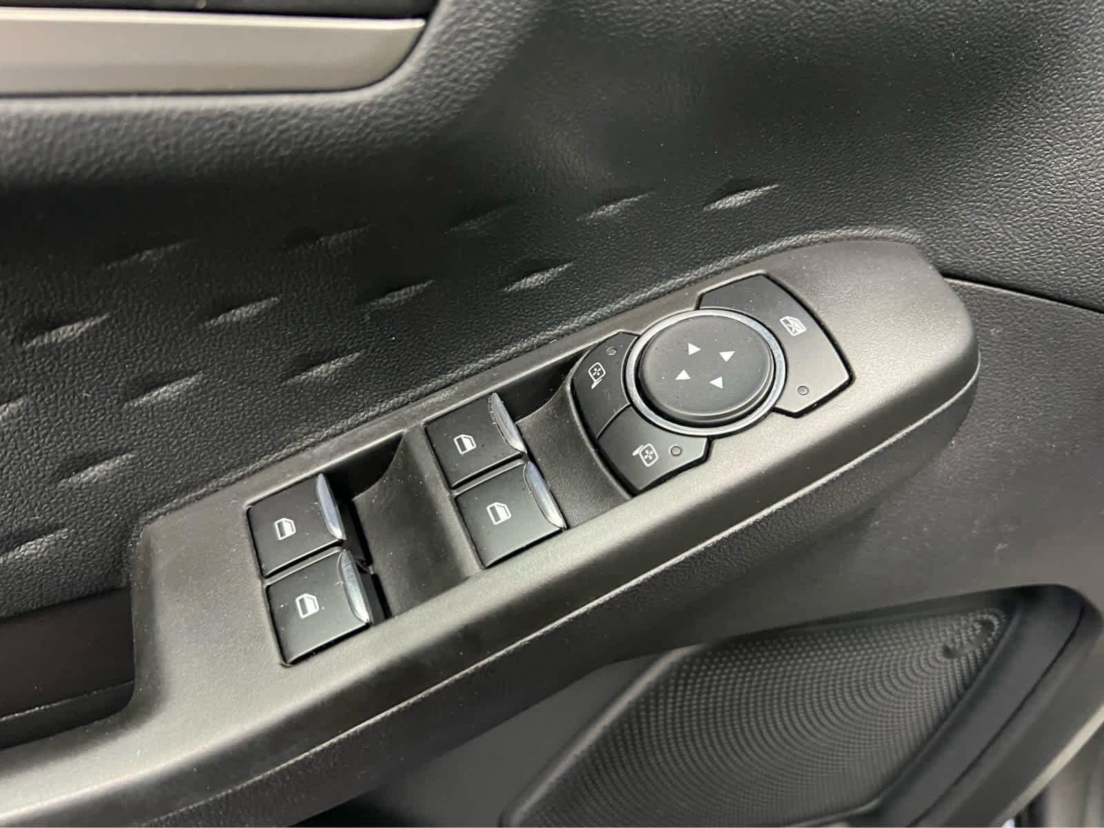Used 2020 Agate Black Ford SE image 15
