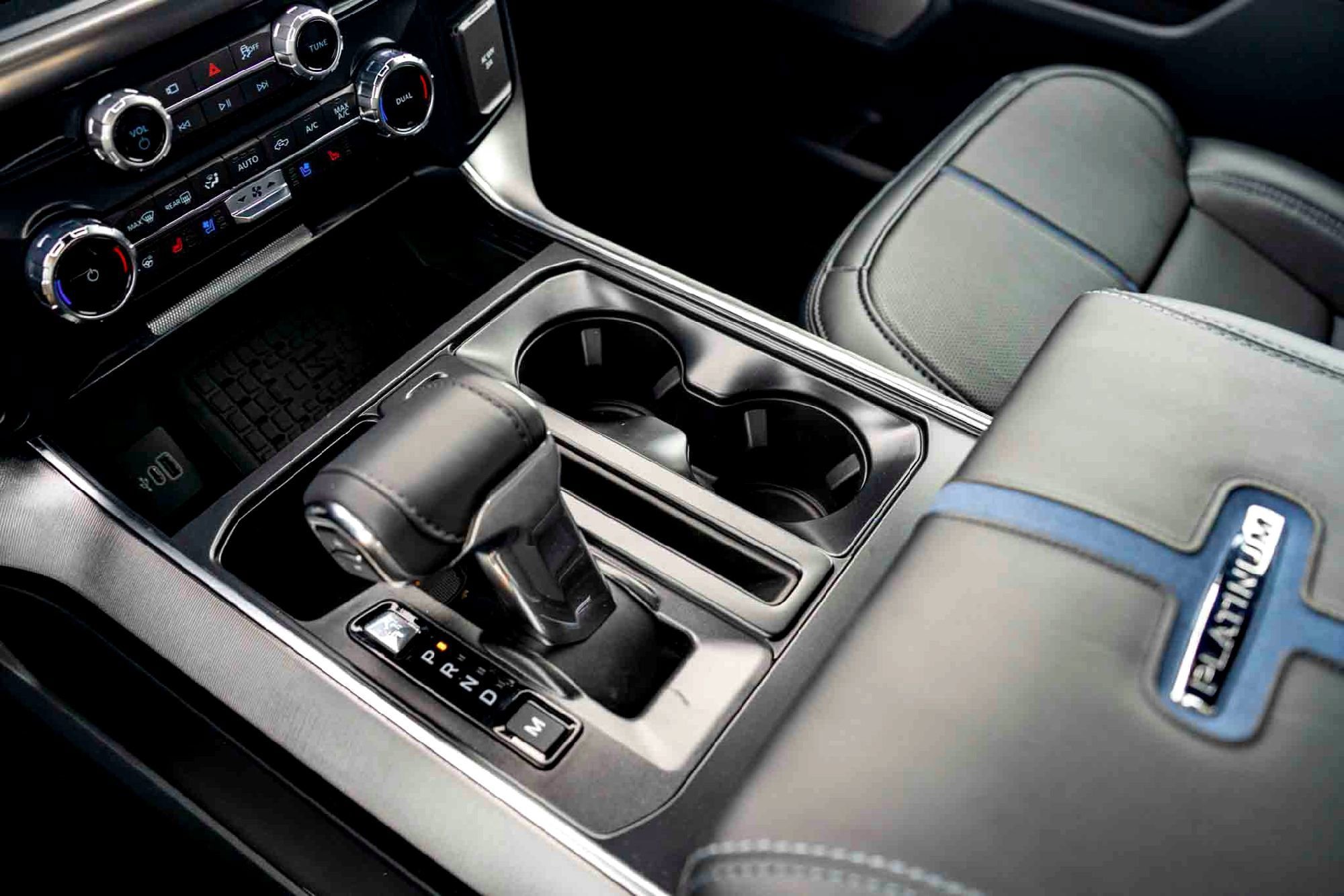 New 2025 Star White Metallic Tri-Coat Ford Platinum image 17