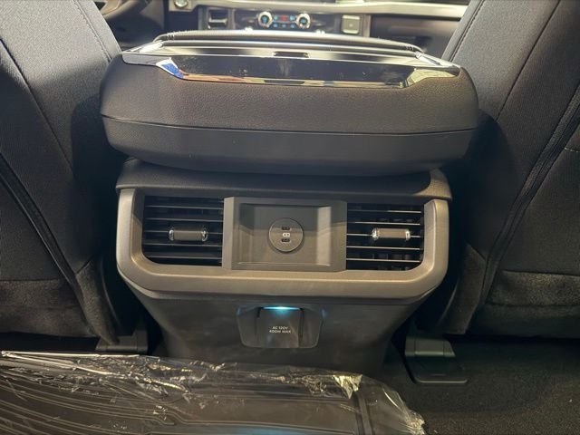New 2026 Agate Black Metallic Ford XLT image 35