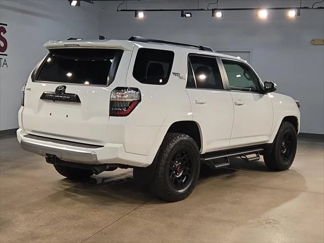 Certified Used 2024 ICE CAP Toyota  image 7