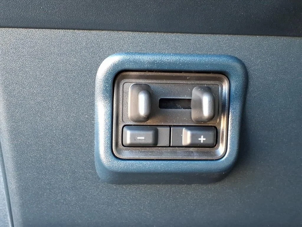 New 2025 Gray Ford XLT image 17