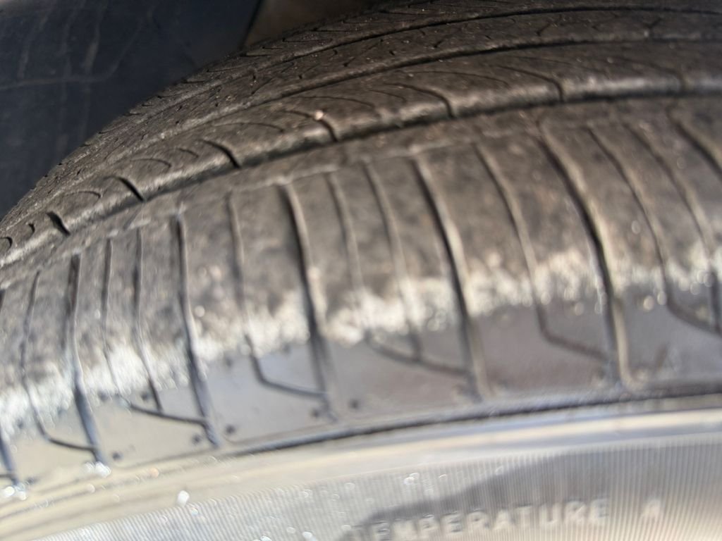 Used 2023 Black Hyundai SE image 22