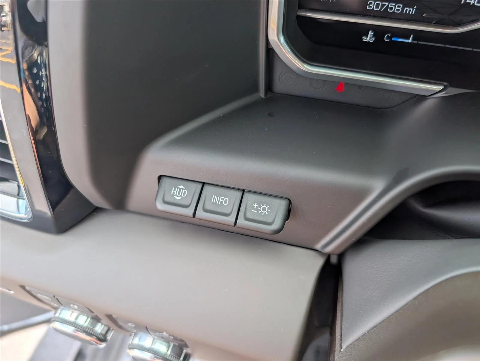 Used 2024 Sterling Metallic GMC Denali image 21