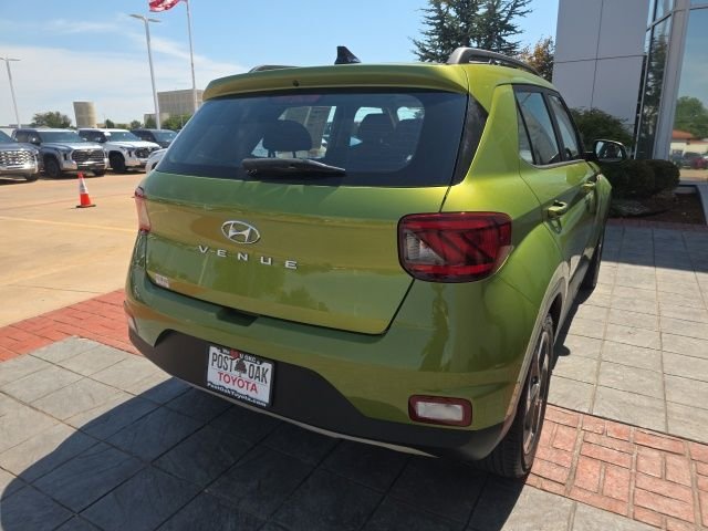 Used 2021 Green Hyundai SEL image 9