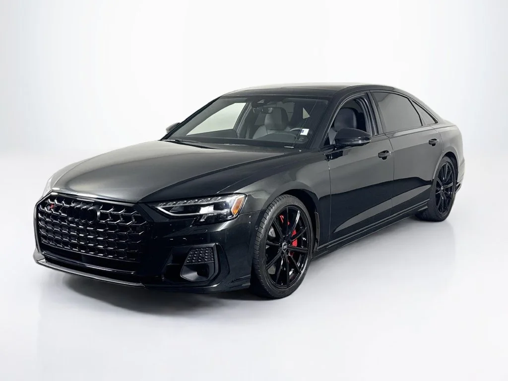 2023 Audi S8