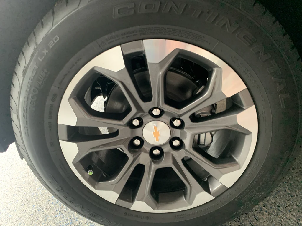 2026 Chevrolet Tahoe LS - Photo 30
