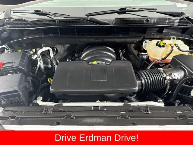 Used 2022 White GMC Denali image 29