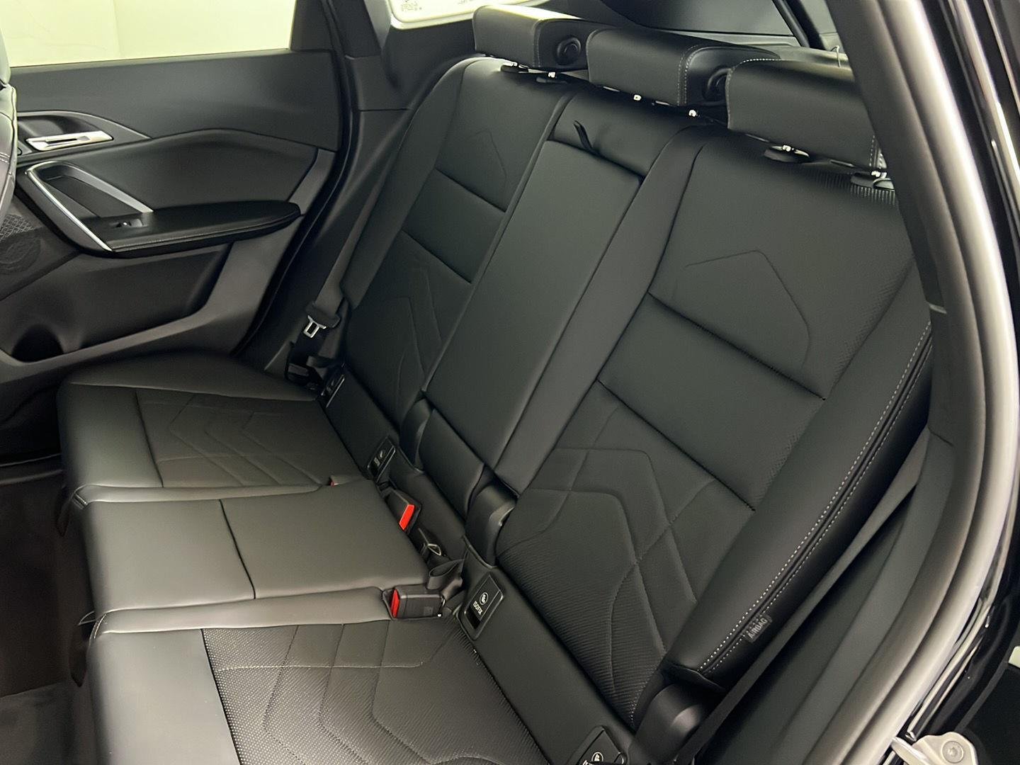 New 2026 Black Sapphire Metallic BMW xDrive28i image 21