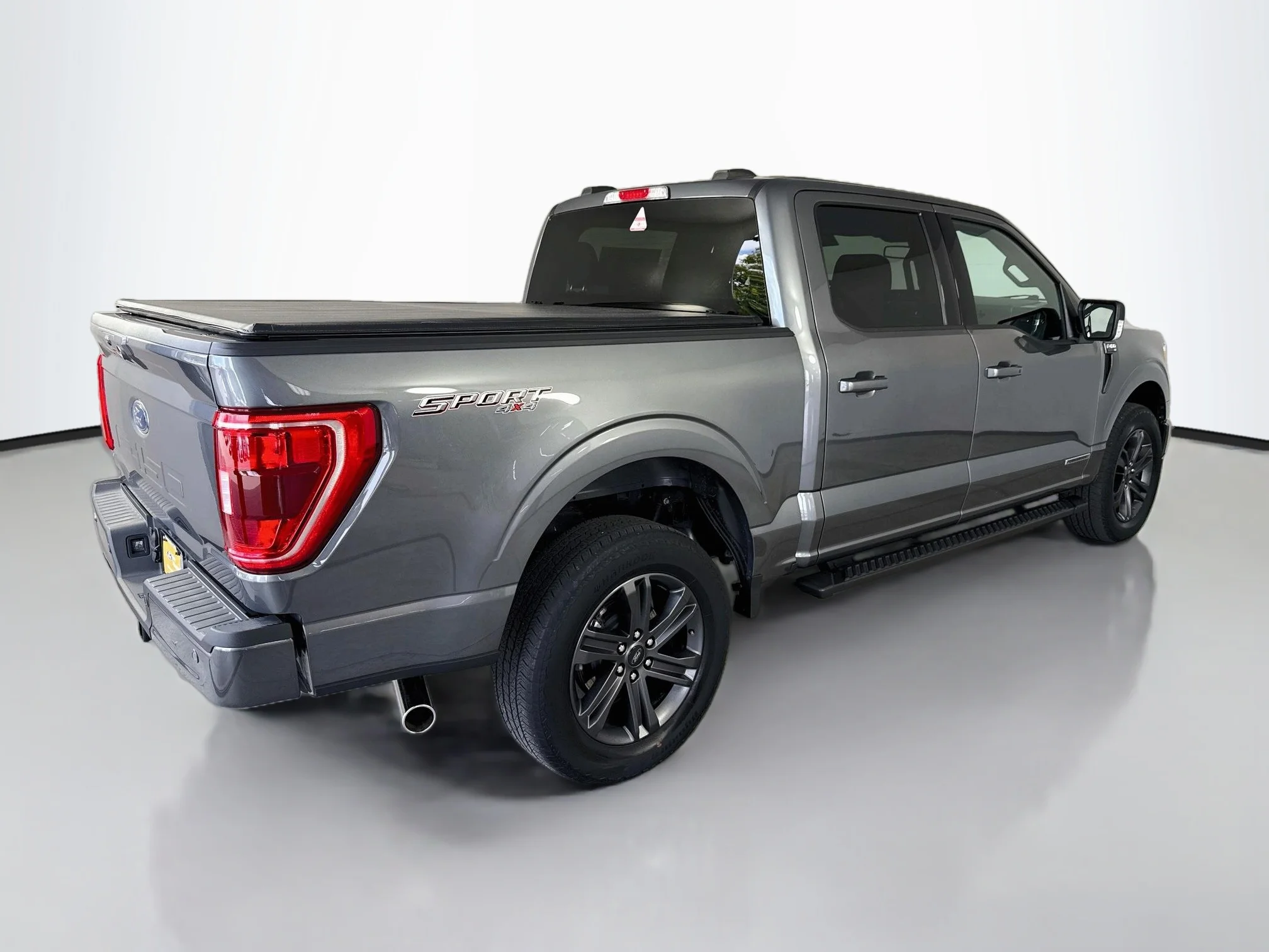 Certified Used 2023 Carbonized Gray Metallic Ford XLT image 7