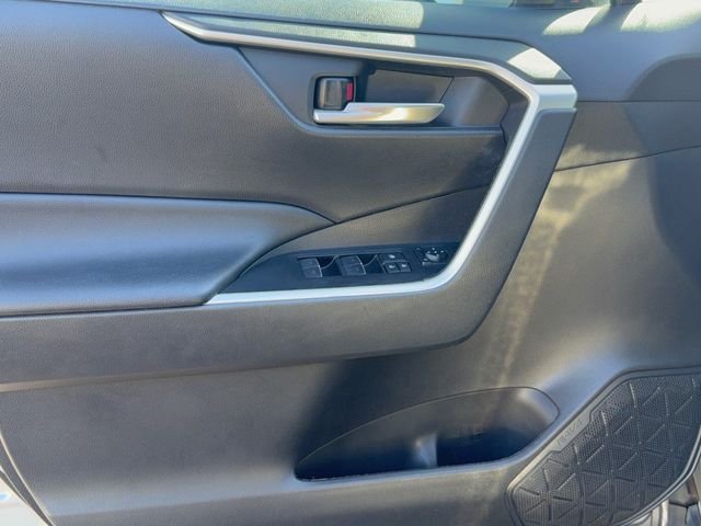 Used 2023 Silver Toyota XLE image 12