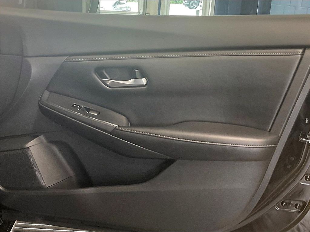 Used 2020 Black Nissan S image 12