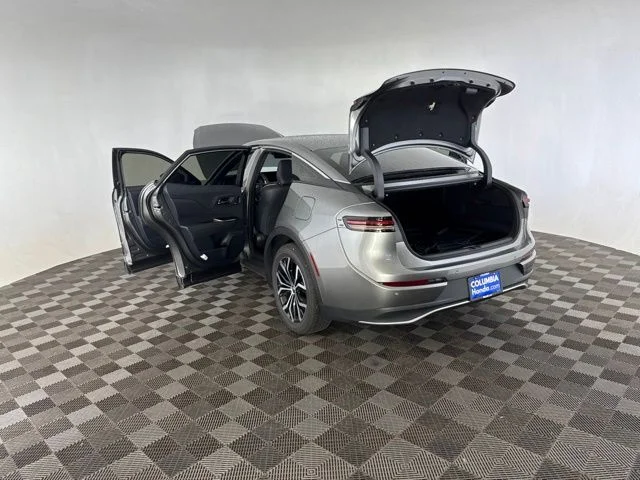 Used 2024  Toyota Limited image 20