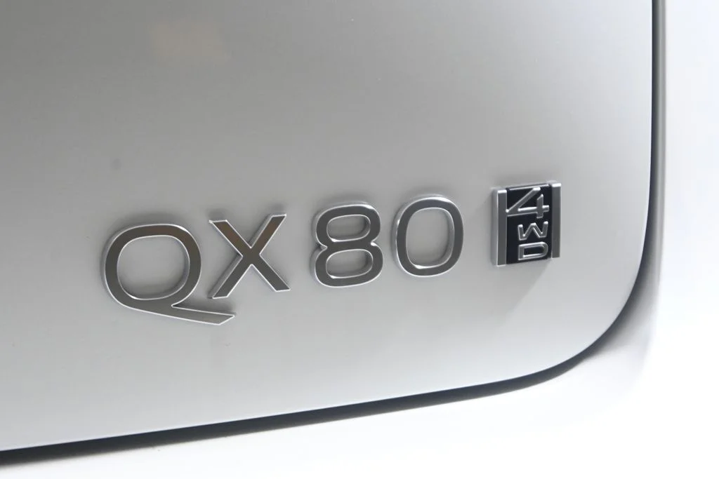 New 2027 White INFINITI LUXE image 42