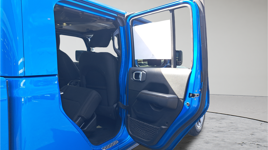 Used 2020 Blue Jeep Overland image 13
