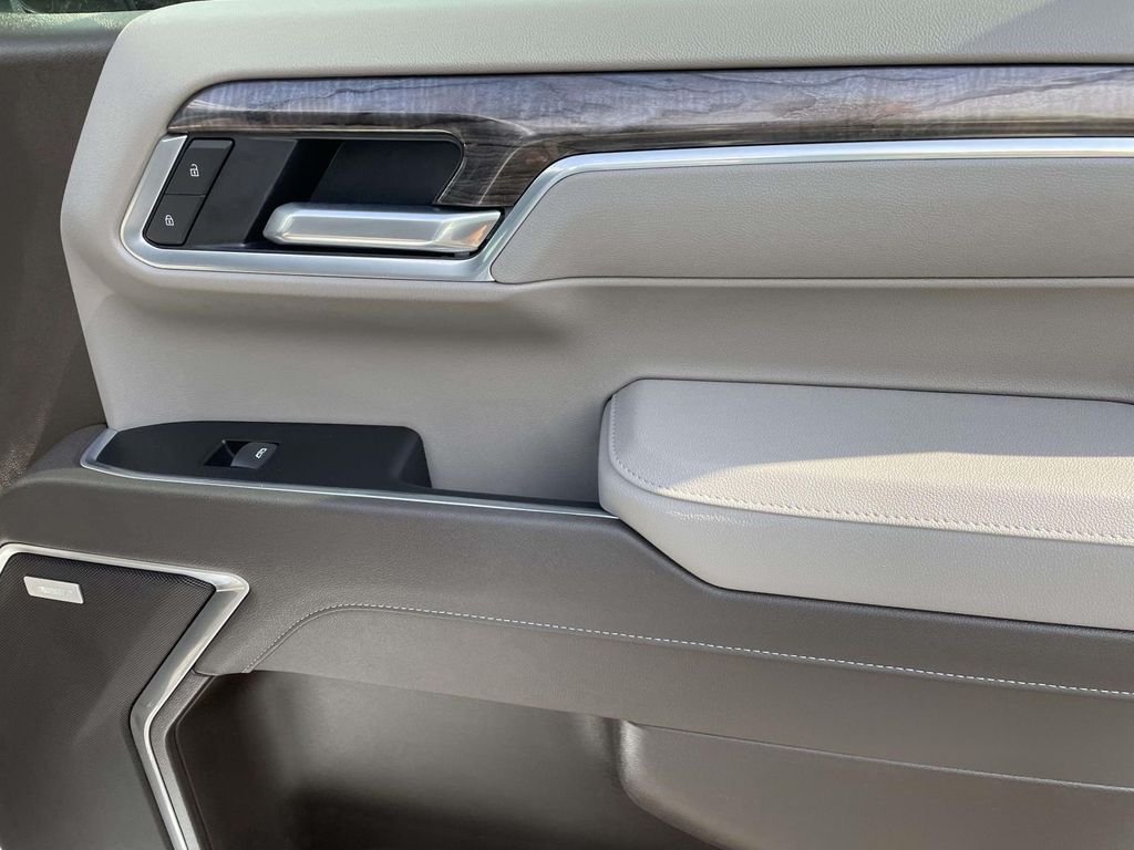 2026 Chevrolet Silverado 1500 LTZ - Photo 7
