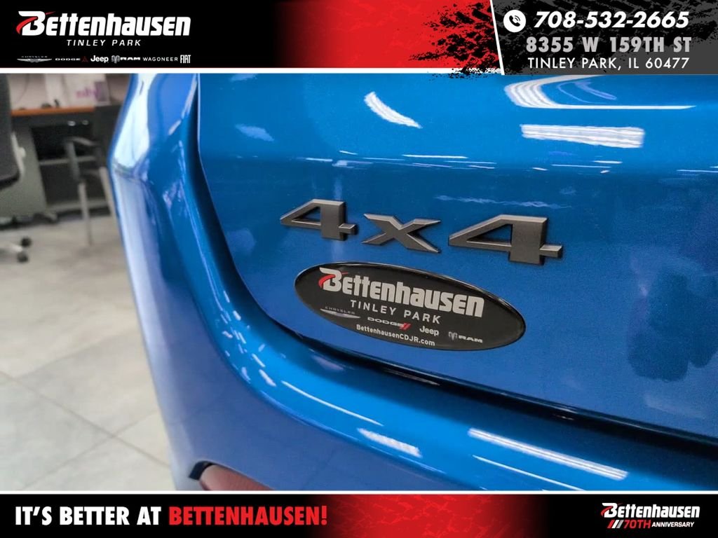 New 2026 Hydro Blue Pearlcoat Jeep Limited image 10