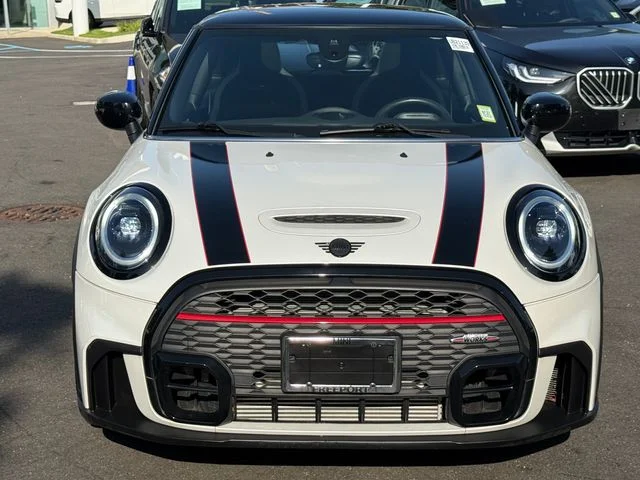 Used 2024 White MINI  image 2