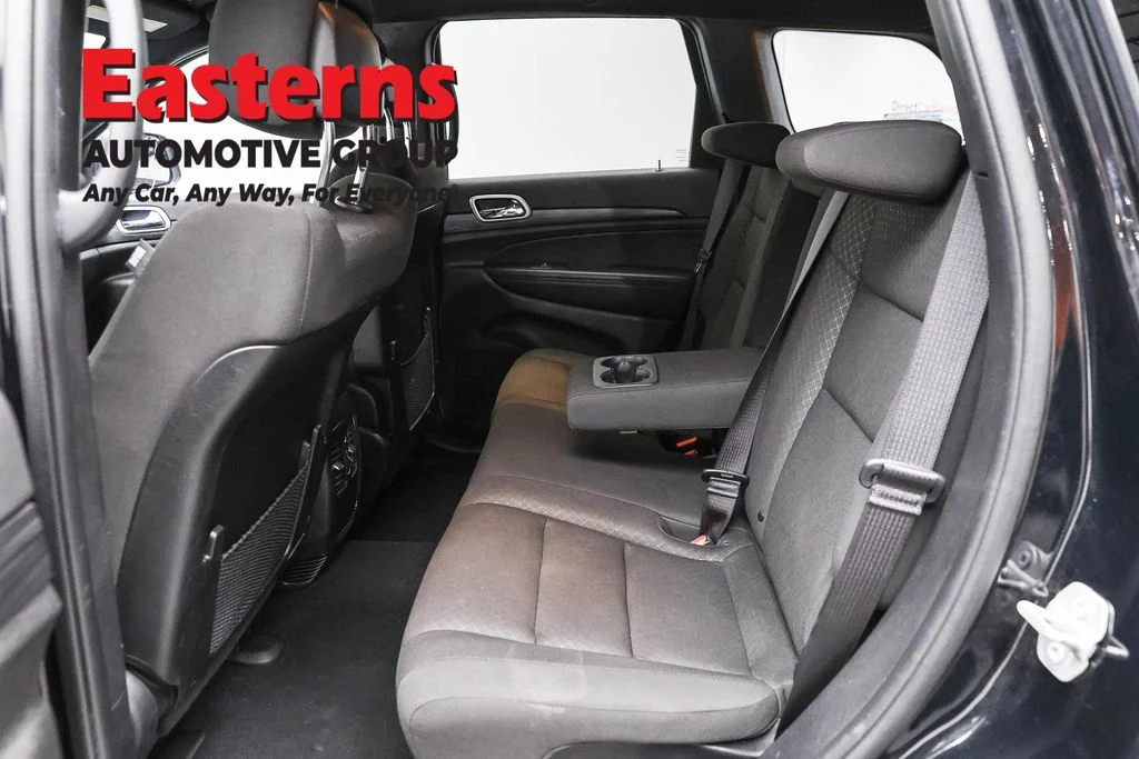 Used 2021 Black Jeep Laredo E image 21