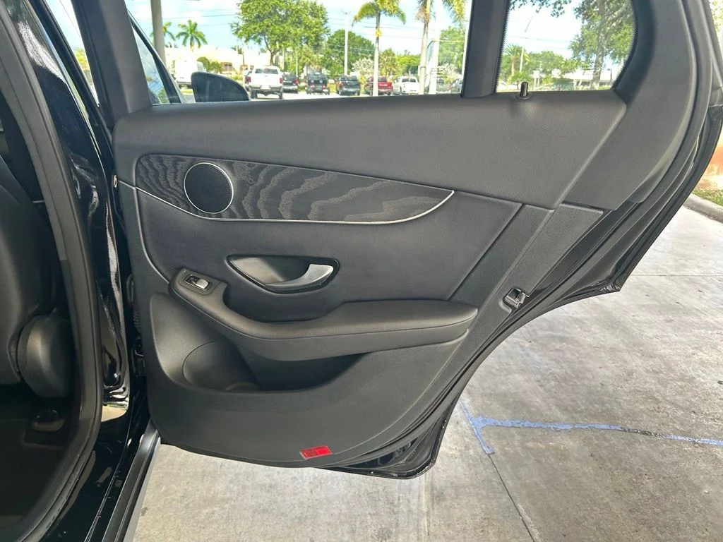 Used 2018 Black Mercedes-Benz GLC 300 image 29