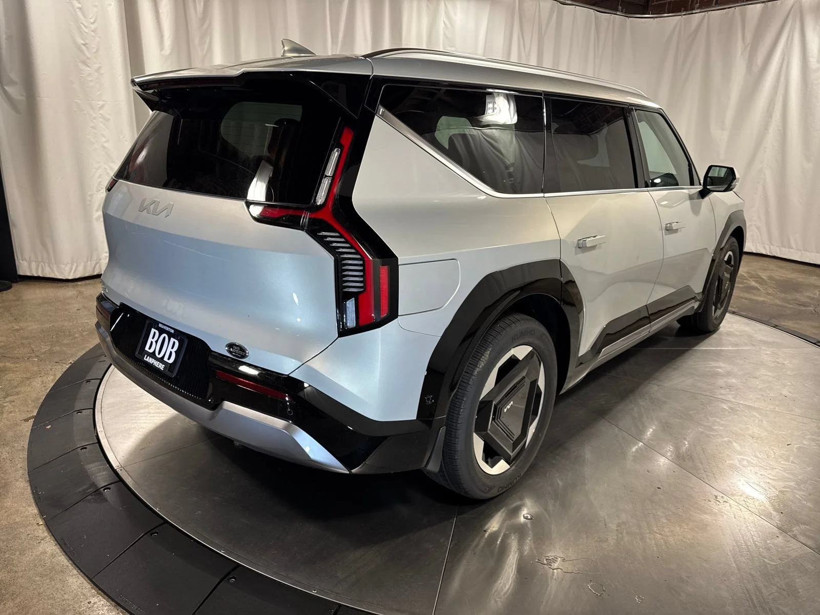 New 2026  Kia Land image 8