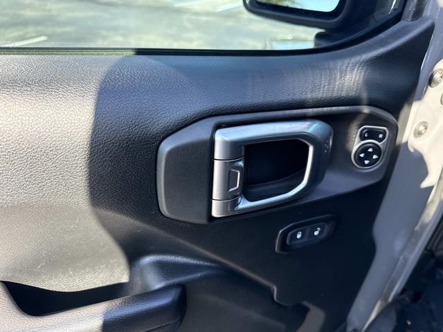 Used 2020 Gray Clearcoat Jeep Sport image 19