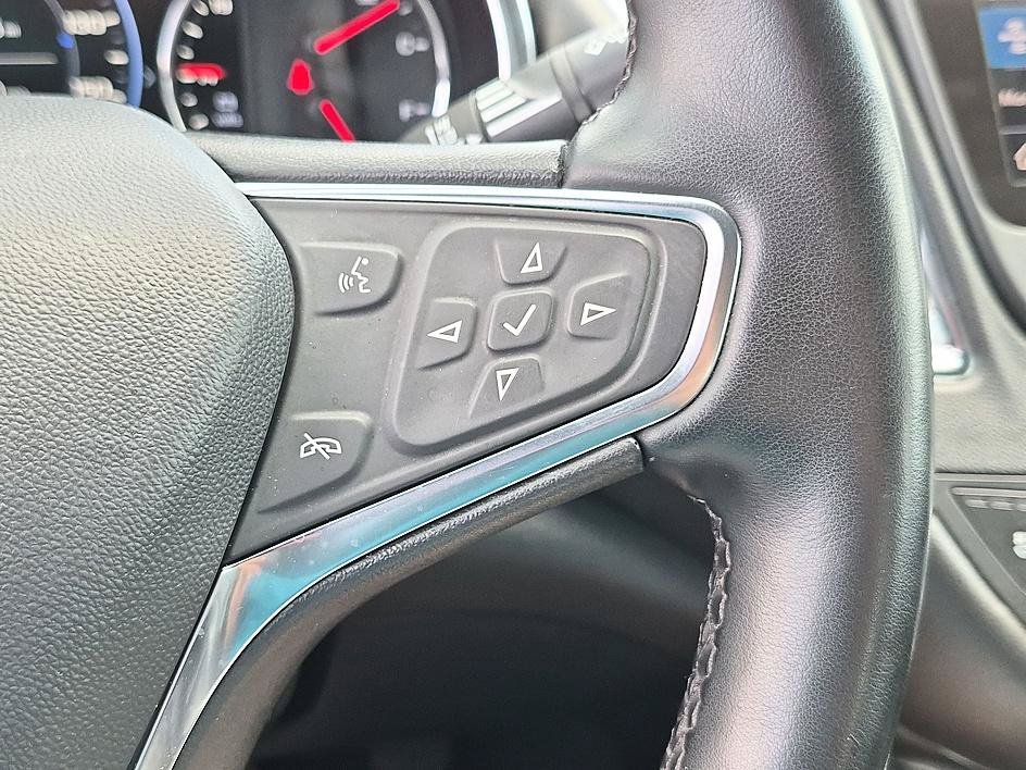 Used 2024 Mosaic Black Metallic Chevrolet LT image 18