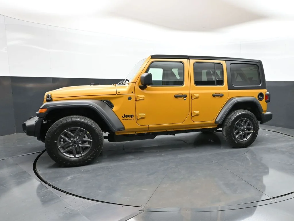 New 2026 Goldilocks Exterior Paint Jeep Sport S image 34